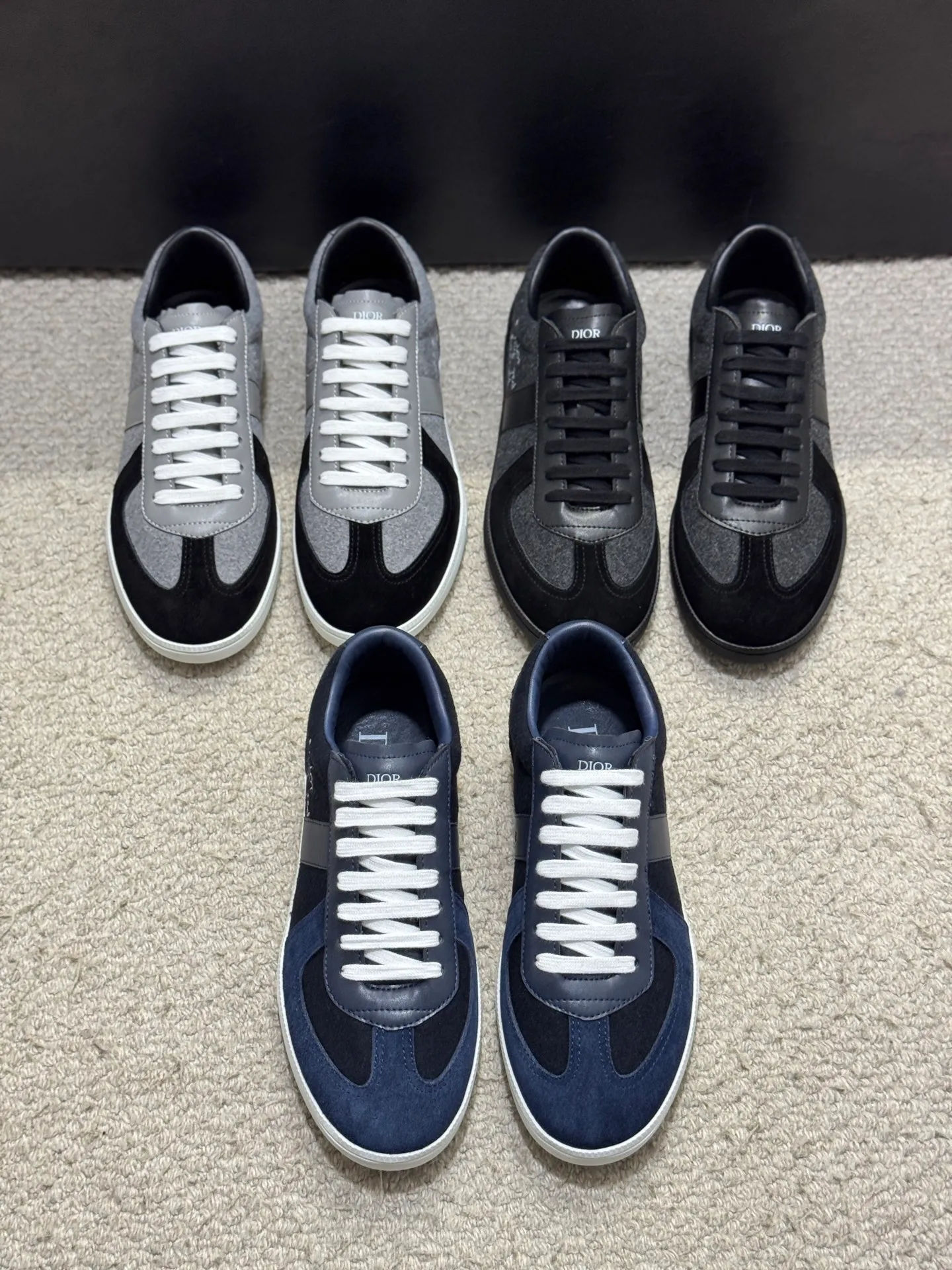 Men's shoes 💰400 [New style] 🎠🎠Dior🔍Top purchasing agent🇮🇹Di's hot model super popular sneakers are synchronized with the new product counters. The uppers are made of original Italian imported cowhide. The logo graphics are perfectly reproduced with complex craftsmanship necessary for fashionistas. The lining of imported soft sheepskin Sole: The original sole is specially provided by the original factory. The exclusive movable molded sole is super comfortable. The original factory follows the order. 🔍🔍Multiple colors are available. You can enter and exit the counter at will. Welcome to compare. A must-have for trendy men. Code number: 38-44 (45 customized